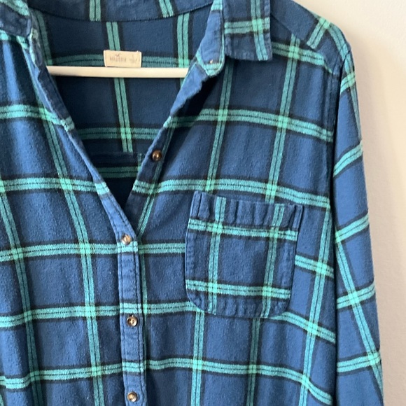 TEAL AND NAVY PLAID FLANNEL SHIRT - Picture 2 of 5